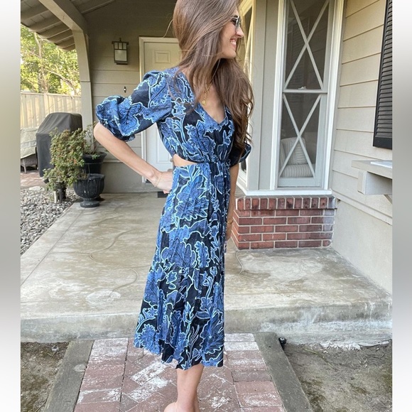 Parker BNWT blue & black dress with cutouts - Picture 2 of 5